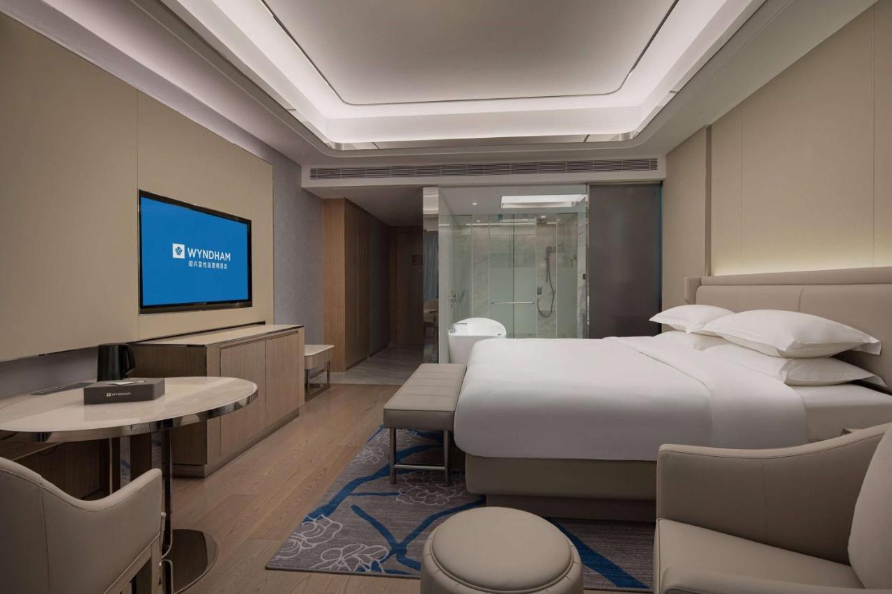 Wyndham Shaoxing Keqiao Hotel Exterior photo